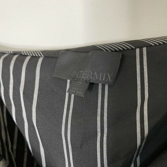 Intermix tonya black stripe off the shoulder long sleeve top size XS - Picture 5 of 9